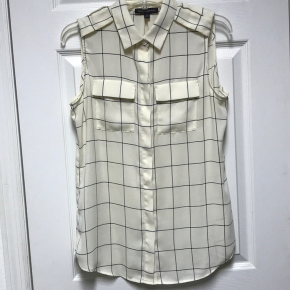 Collared Banana Republic sleeveless blouse - Picture 1 of 4
